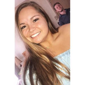 Meet your Posher, Caroline